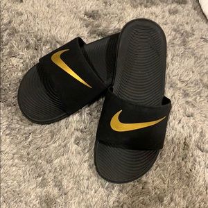 Nike slides